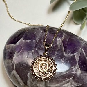NEW Q Letter Initial Gold Necklace Pendant